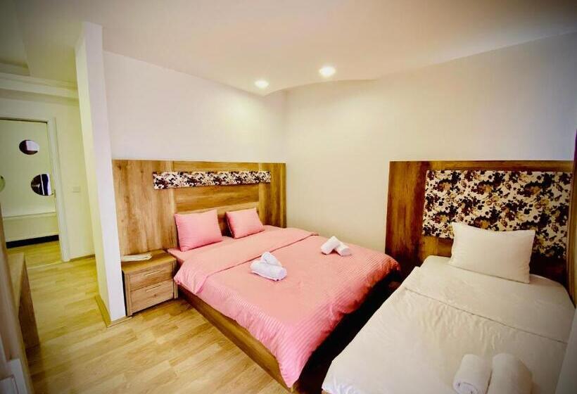 اتاق ساده سه نفره, Perla