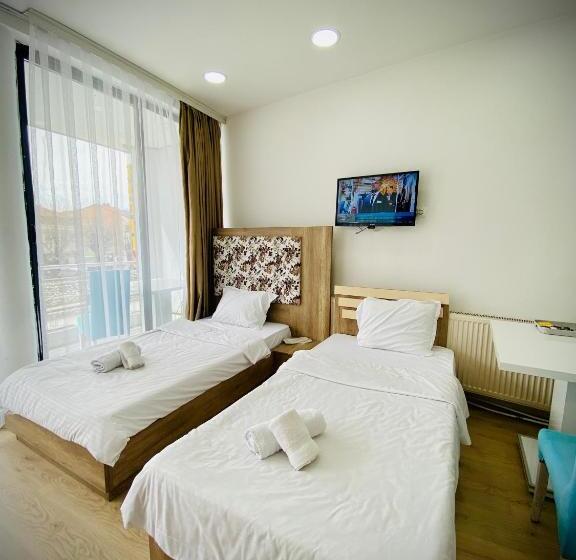 اتاق لوکس چهار تخته, Perla