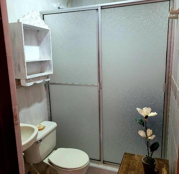 חדר לארבעה סטנדרטי עם נוף לגינה, Casa Alicia Mompox