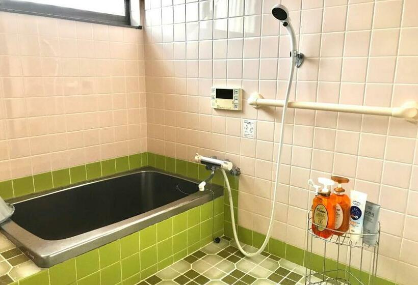 バス共有のスタンダードルーム, ゲストハウスわかばguesthouse Wakaba In Iwami