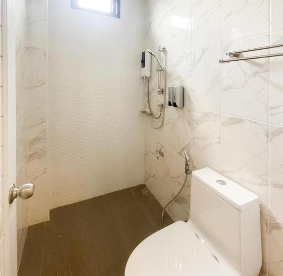 اتاق استاندارد, Paknap Hostel