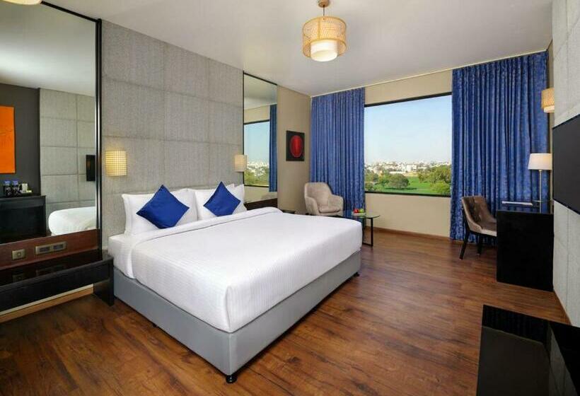 Номер Deluxe Кровать Кинг, Essentia Luxury Hotel Indore