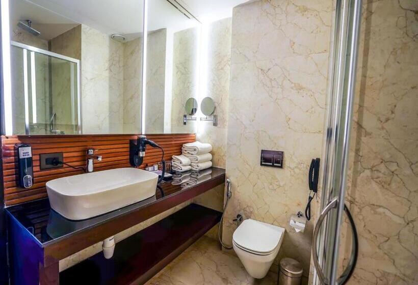 Номер Deluxe, Essentia Luxury Hotel Indore