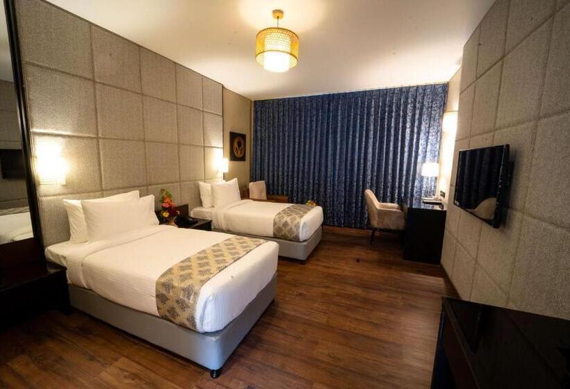 Номер Deluxe, Essentia Luxury Hotel Indore