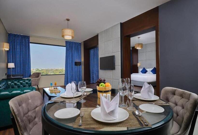 Люкс Повышенной Комфортности, Essentia Luxury Hotel Indore