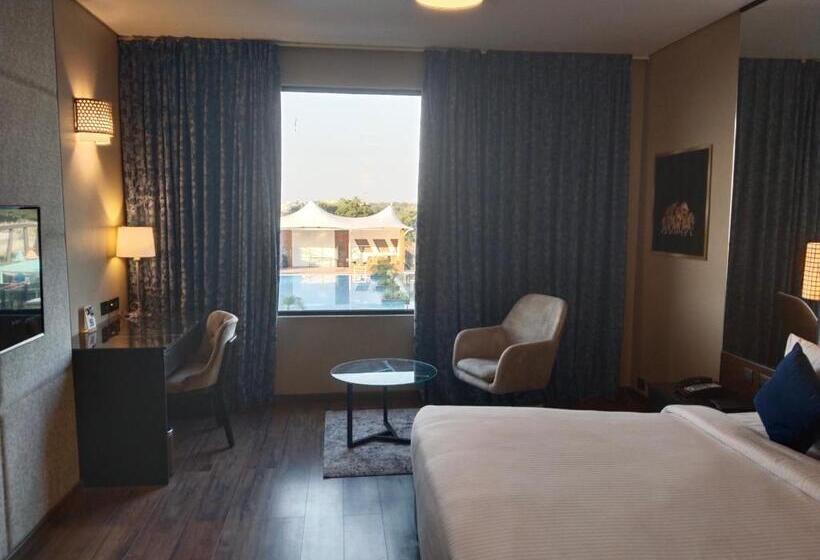 Номер Премиум, Essentia Luxury Hotel Indore