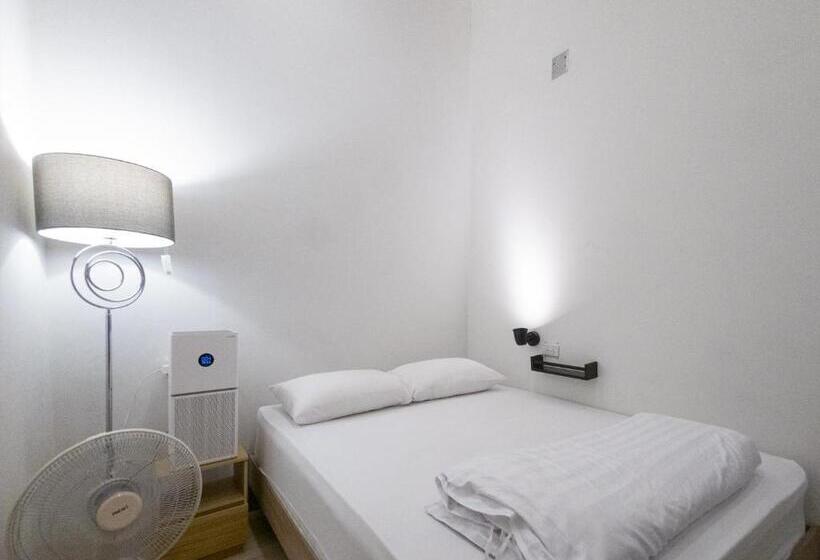 スタンダードルーム, Paknap Hostel