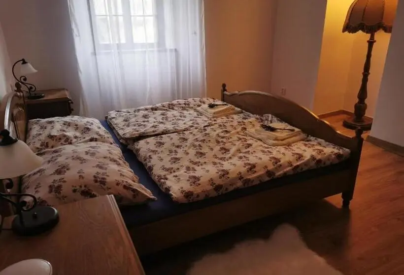 Huoneisto 1 Makuuhuone, Rodinná Farma Sedmikráska