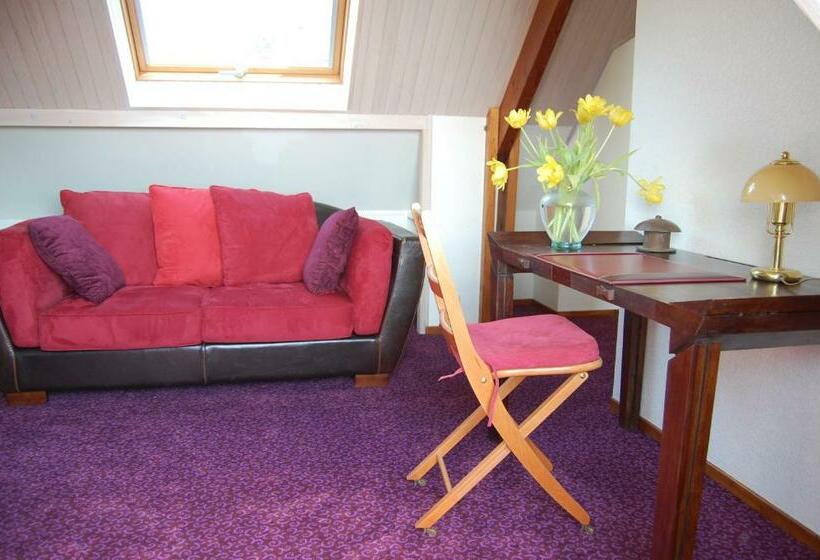 غرفة ديلوكس مطلّة علي البحر, Men Joliguet