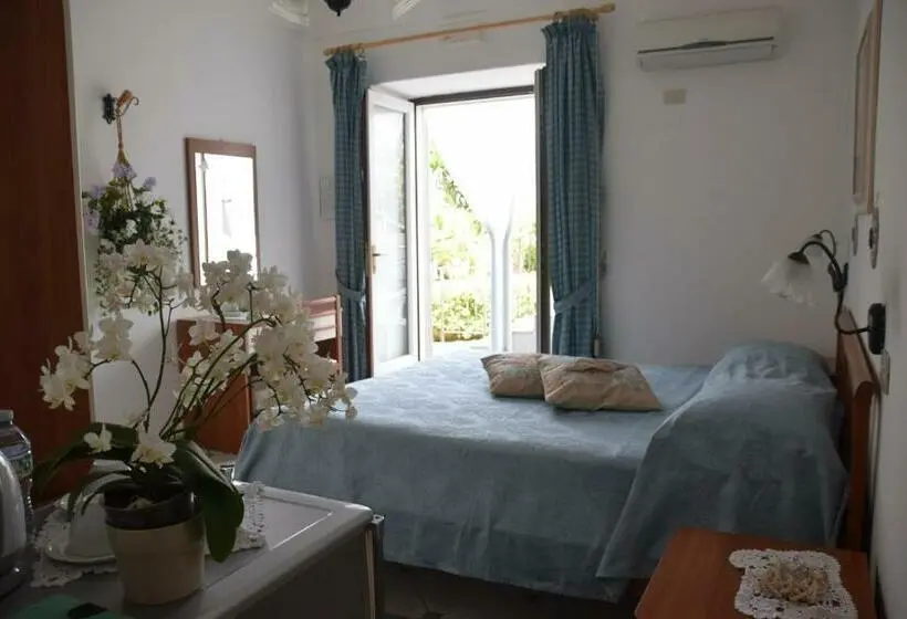 اتاق اکونومی, Oasi Di Villa Damecuta