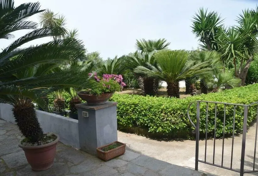 اتاق اکونومی, Oasi Di Villa Damecuta