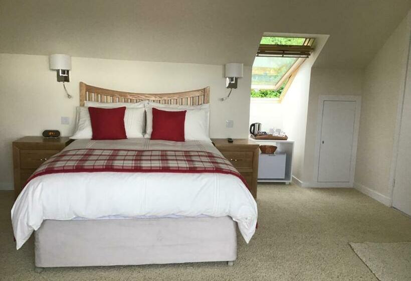 اتاق استاندارد با چشم‌انداز دریا, Gramarvin B&b