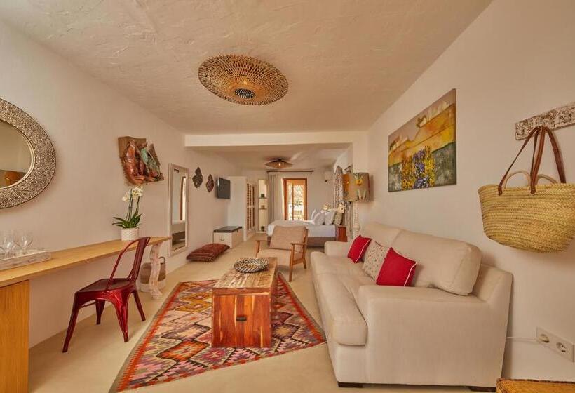 جناح مطلّ علي البحر, Petunia Ibiza, A Beaumier