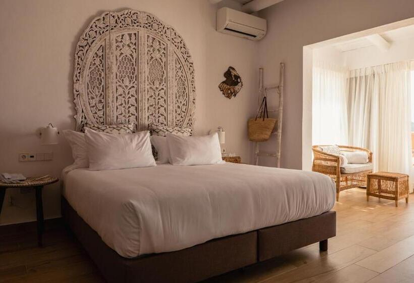 Люкс Deluxe Вид на Море, Petunia Ibiza, A Beaumier