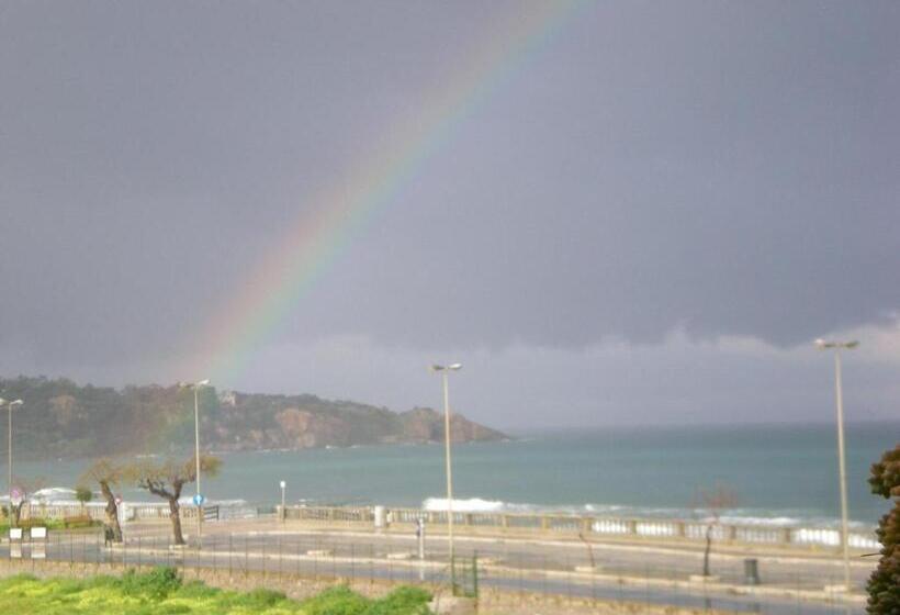 اتاق استاندارد با چشمانداز دریا, Orizzonte B&b