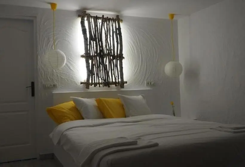 Cameră Standard cu Vedere la Gradină, Casa De La Mare