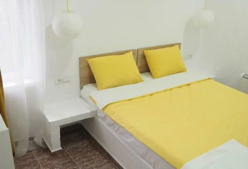 Apartament 2 Dormitoare, Casa De La Mare