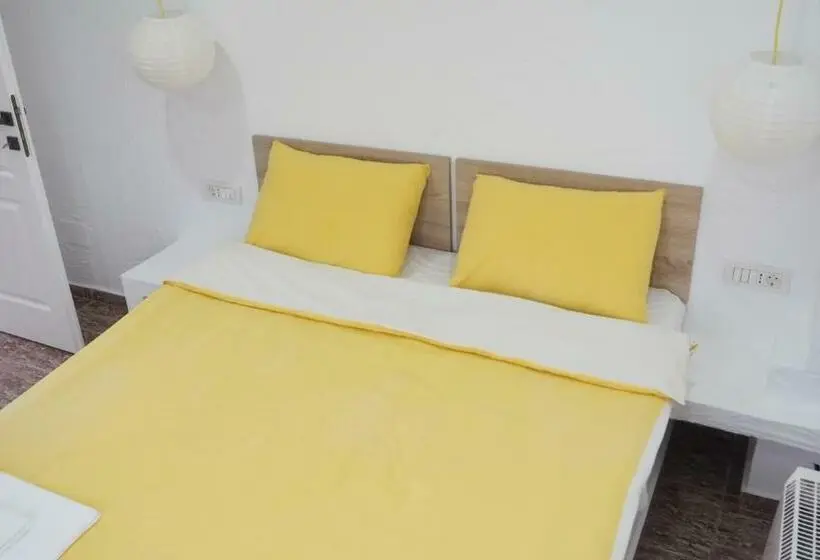 Apartament 2 Dormitoare, Casa De La Mare