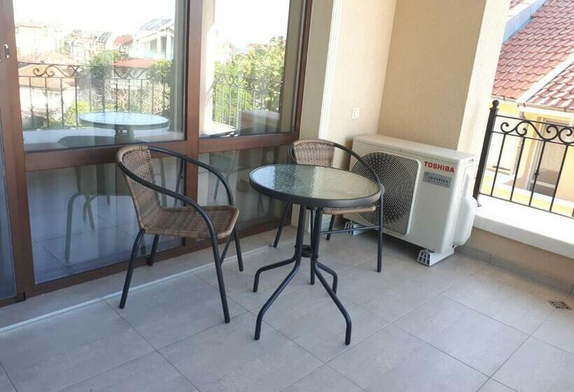 带1个卧室的公寓, Gradina
