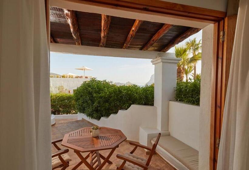 Полулюкс Нижний Этаж, Petunia Ibiza, A Beaumier