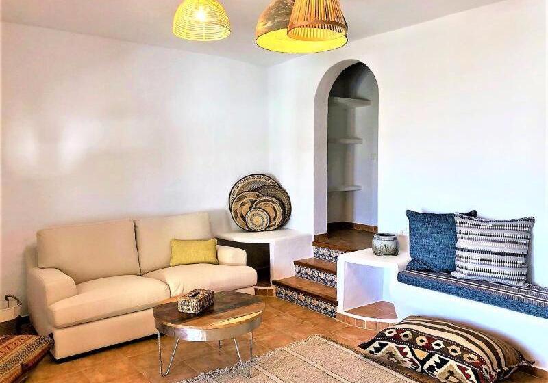 Номер Стандарт, Petunia Ibiza, A Beaumier