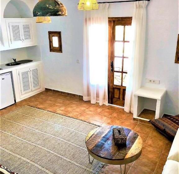 Номер Стандарт, Petunia Ibiza, A Beaumier