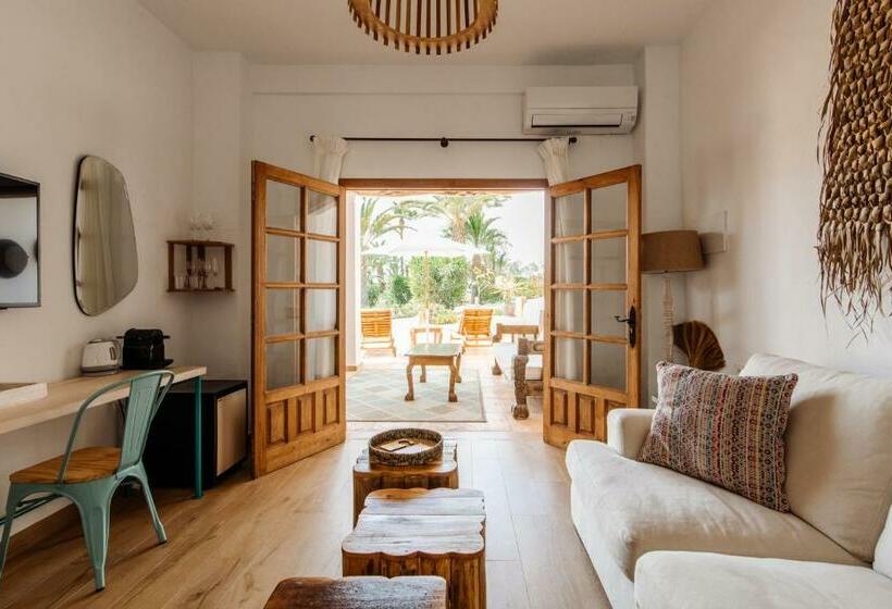 Апартаменты 1 Спальня Нижний Этаж, Petunia Ibiza, A Beaumier