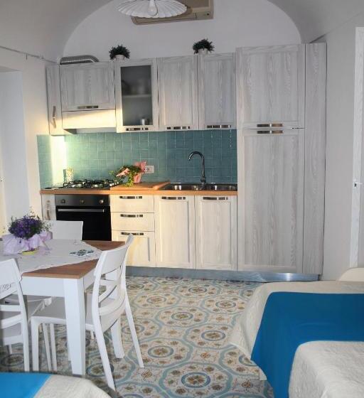 Семейный Номер, Villa Damecuta B&b
