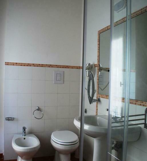 اتاق لوکس با بالکن و چشمانداز دریا, B&b Le Muse