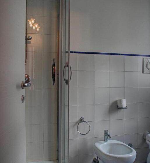 اتاق لوکس با بالکن و چشمانداز دریا, B&b Le Muse