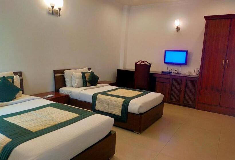 חדר דלוקס, Amisa Golf Course Road Mg Road