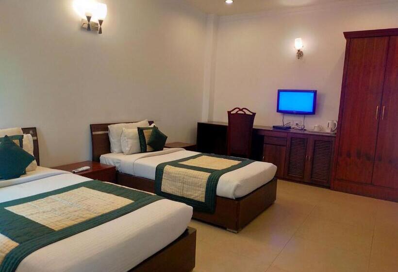 חדר דלוקס, Amisa Golf Course Road Mg Road