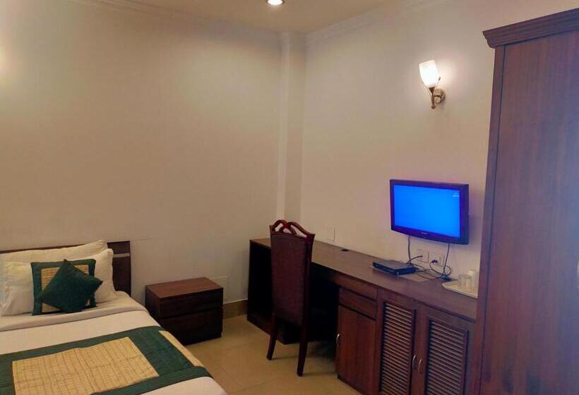 חדר דלוקס, Amisa Golf Course Road Mg Road