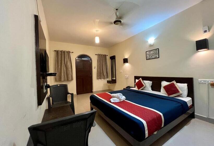 חדר דלוקס, Baga Beach Myron