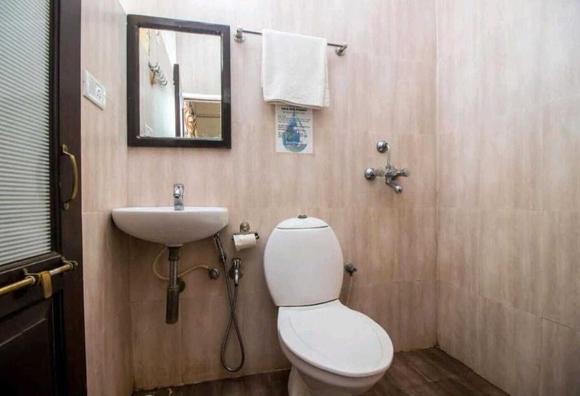 חדר דלוקס, Baga Beach Myron