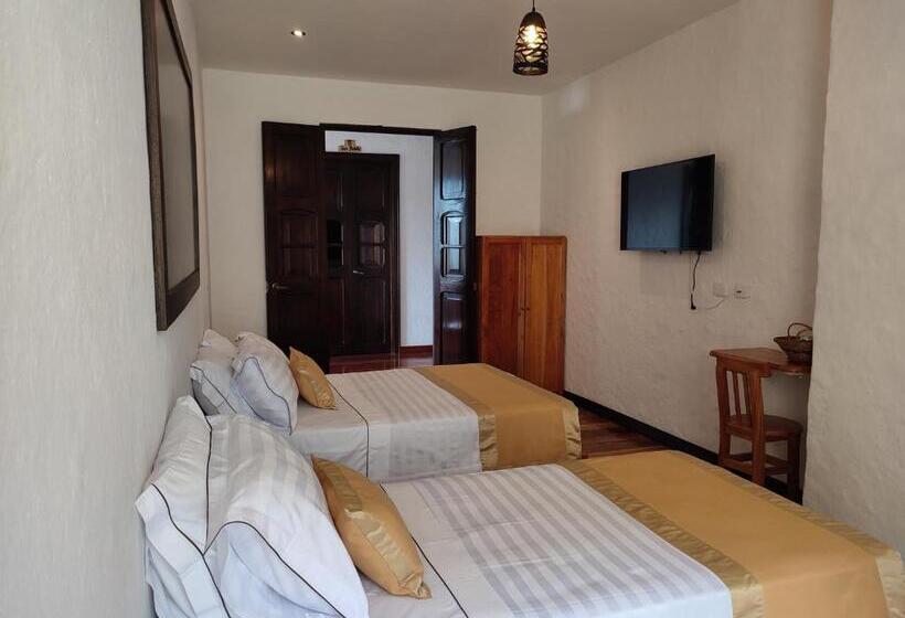 غرفة قياسية مزوَّدة بشُرفة, Boutique La Leyenda 1860