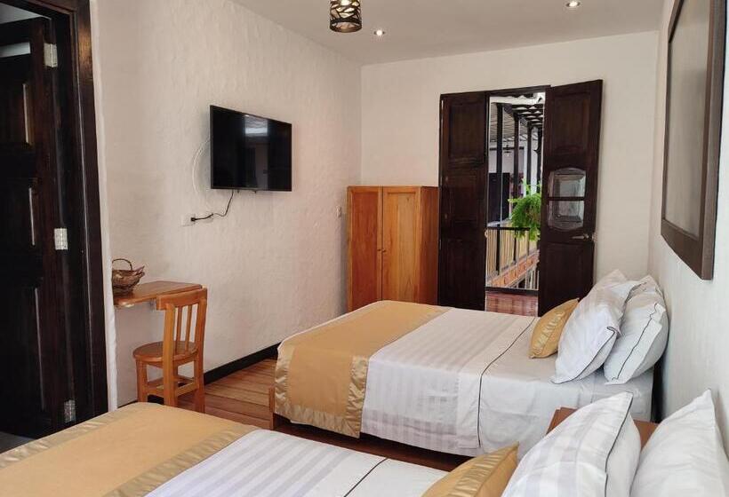 غرفة قياسية مزوَّدة بشُرفة, Boutique La Leyenda 1860