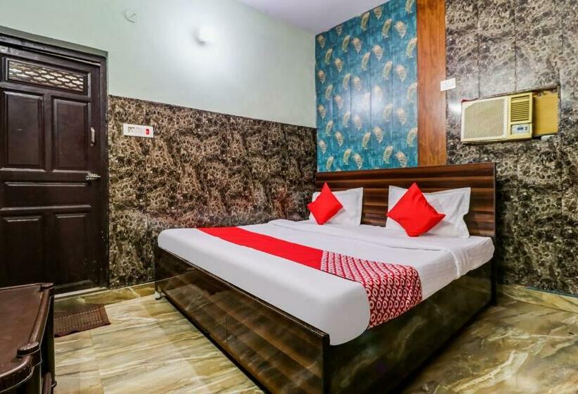 Трехместный Номер Классика, Oyo 84929 Omax Guest House