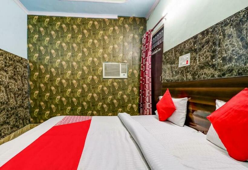 غرفة كلاسيكية ثلاثية, Oyo 84929 Omax Guest House