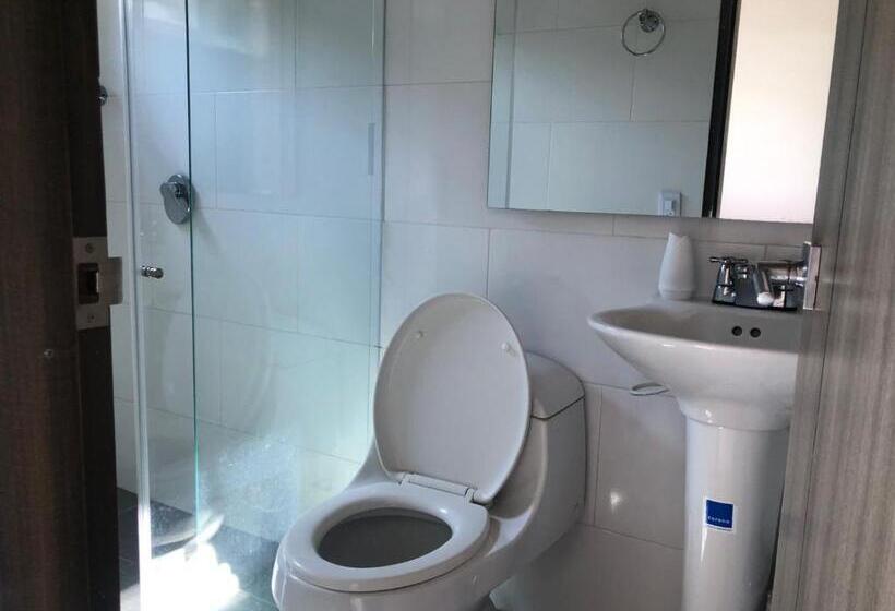 اتاق استاندارد, Zakú