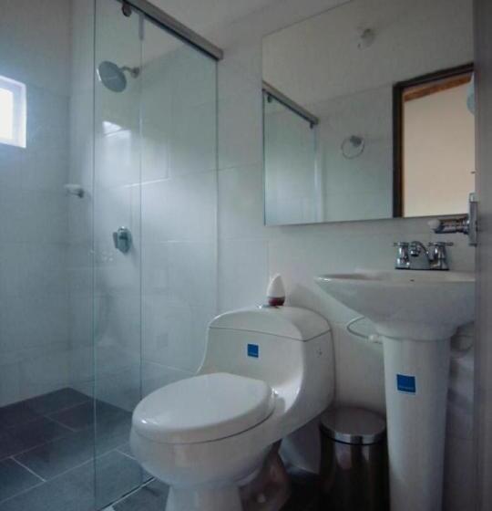 اتاق استاندارد, Zakú