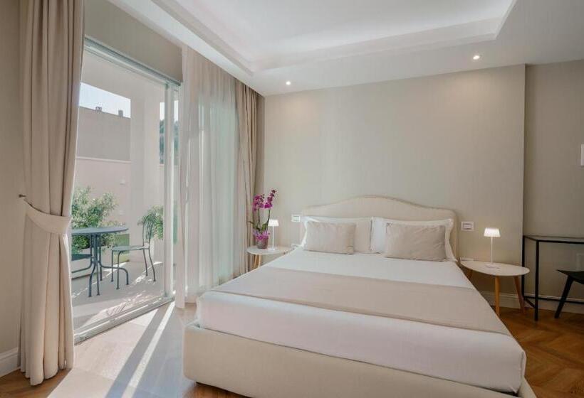 اتاق سوپریور, Télos Rooms