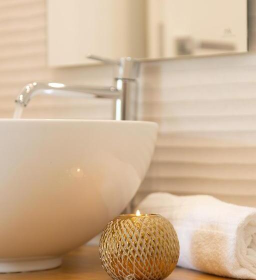 اتاق استاندارد با تخت بزرگ, Télos Rooms