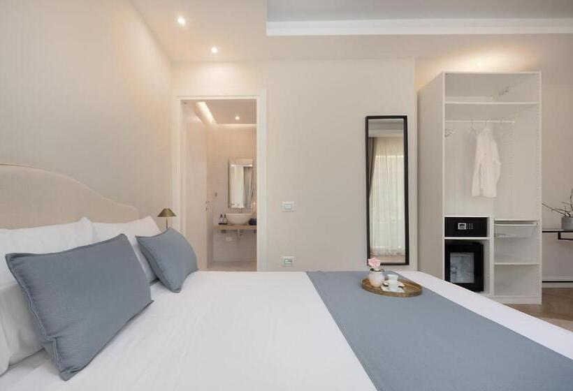 Quarto Quádruplo Estandar, Télos Rooms