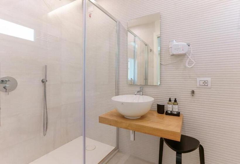 اتاق استاندارد, Télos Rooms