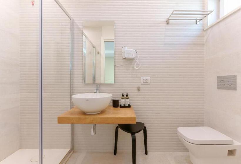 اتاق استاندارد, Télos Rooms