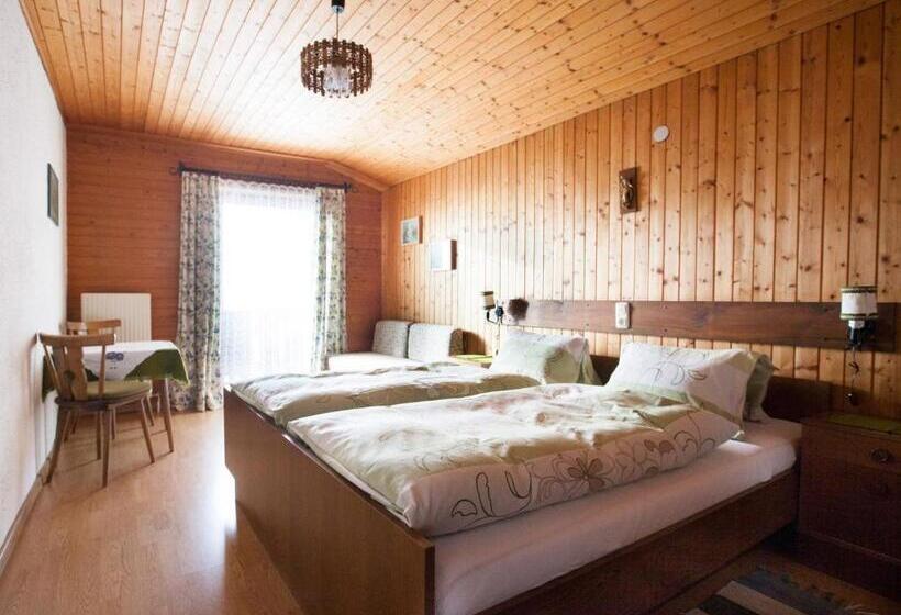 غرفة قياسية ثلاثية, Bio Bauernhof Rettenbachgut