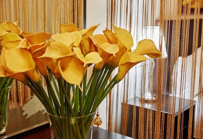 اتاق استاندارد, Art