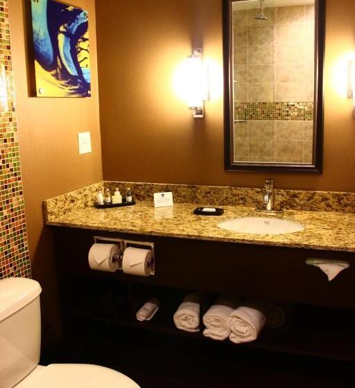 キングサイズベッドのスタンダードルーム, Best Western Plus Miami Executive Airport Hotel And Suites