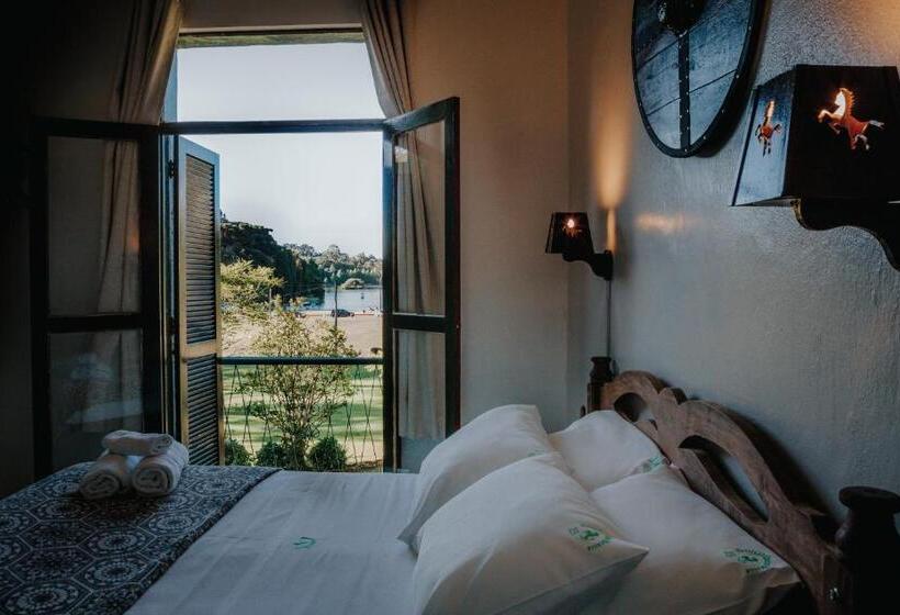 标准间, Cavalinho Branco